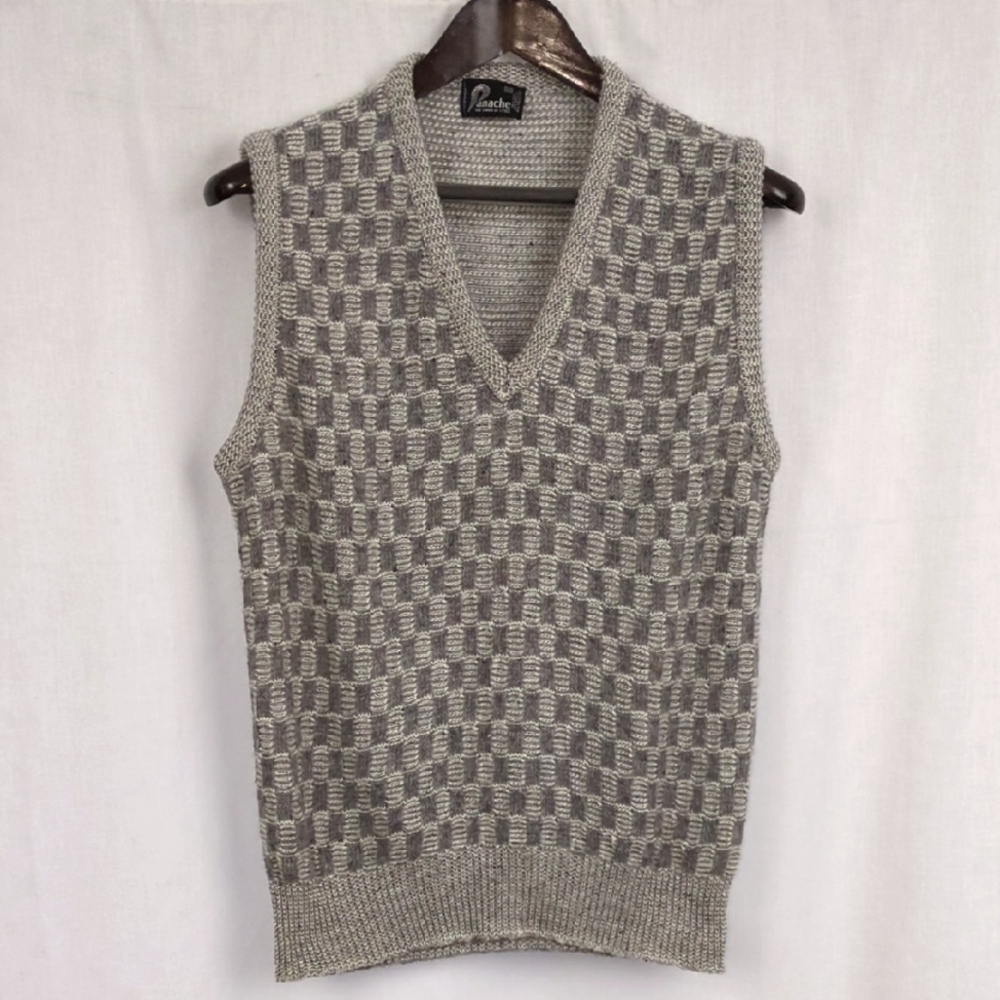 Vintage USA Made Check Pattern Wool Blend V Neck Sweater Vest Medium